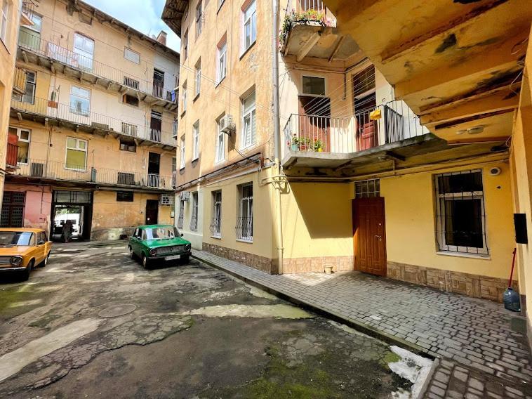 White Rooms On City Center Lviv Extérieur photo