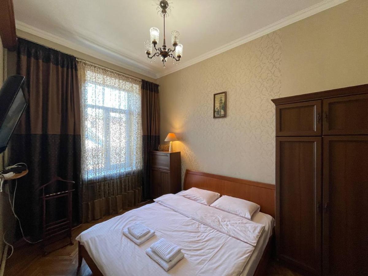 White Rooms On City Center Lviv Extérieur photo