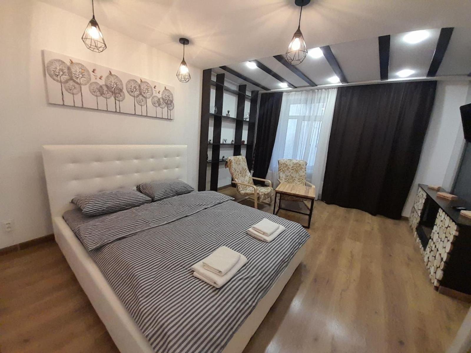 White Rooms On City Center Lviv Extérieur photo