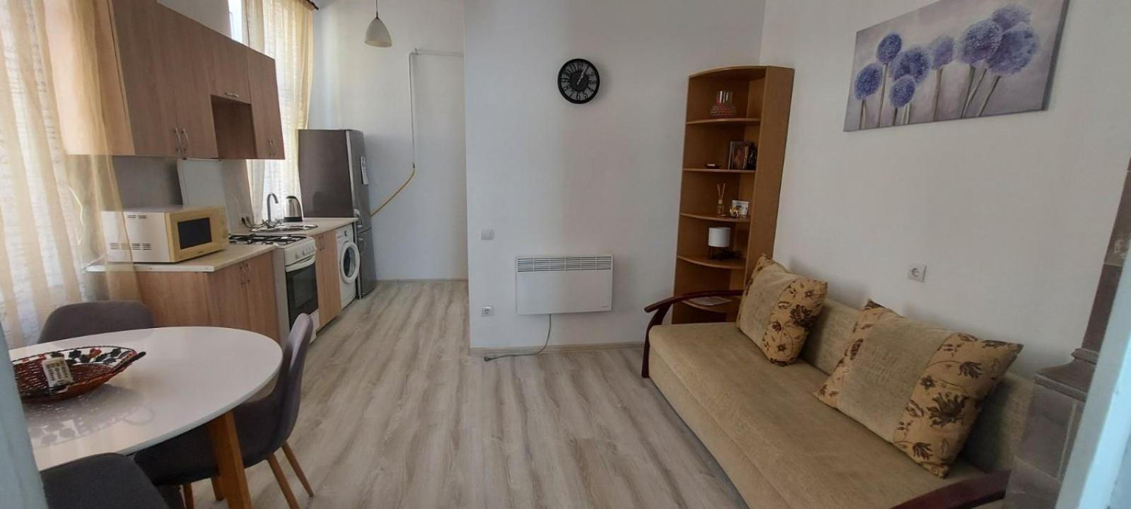White Rooms On City Center Lviv Extérieur photo