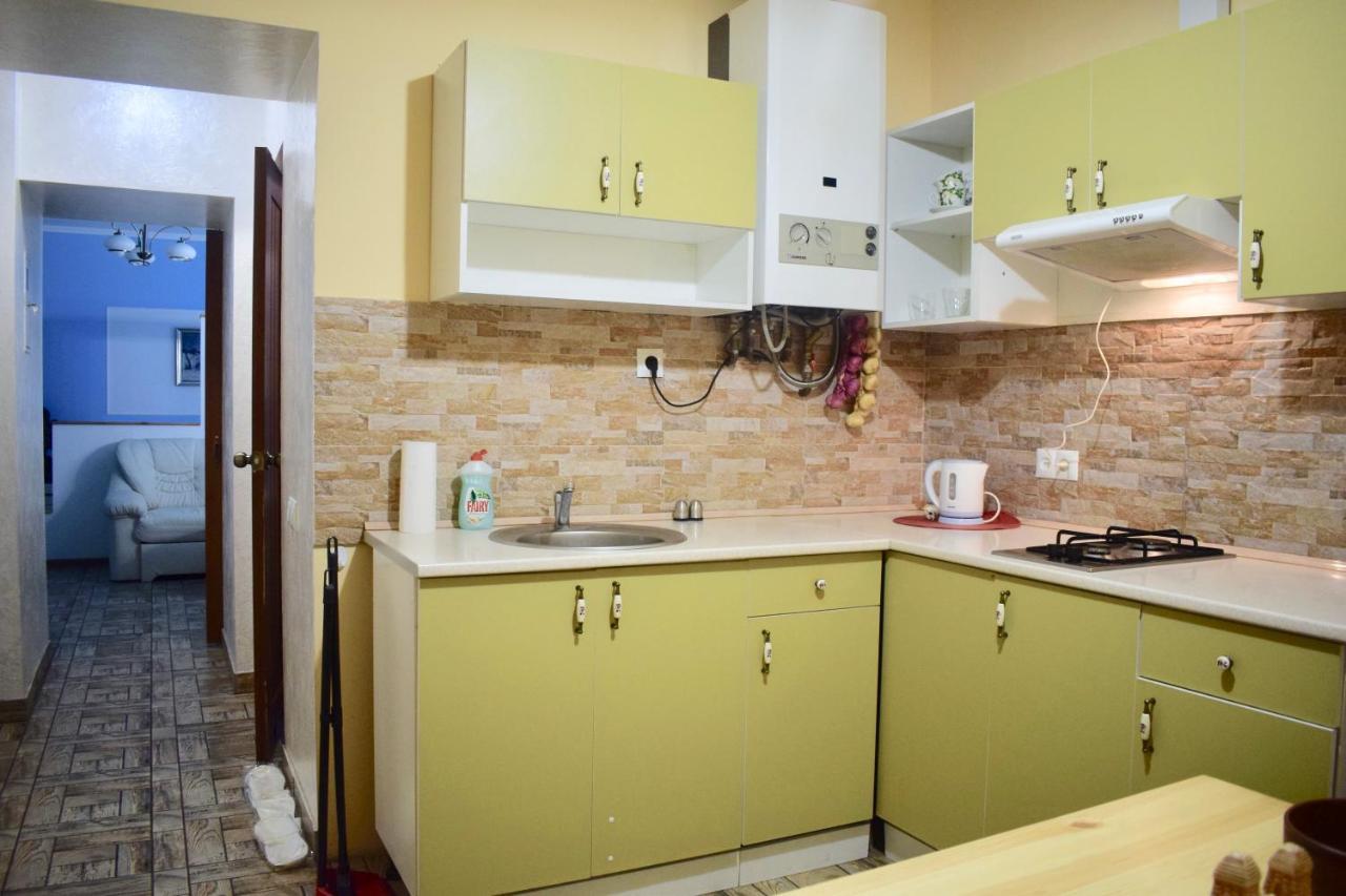 White Rooms On City Center Lviv Extérieur photo